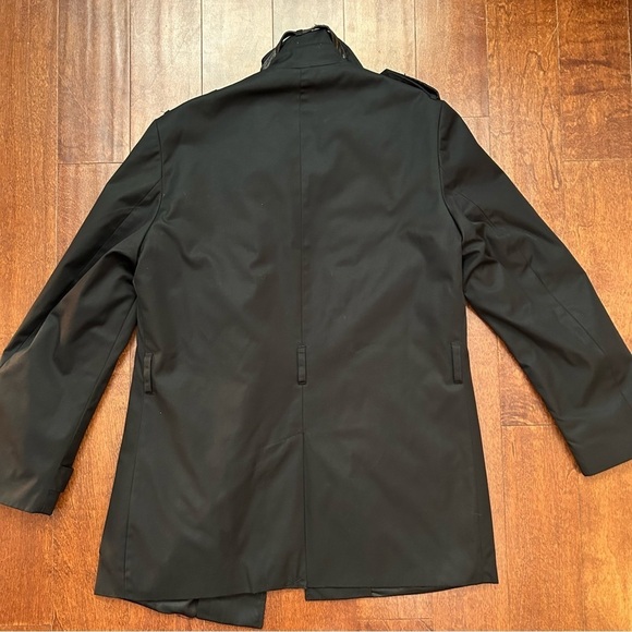 H&M Men's Black Belted Coat with Removable Quilted Liner, Size 40R - Picture 10 of 15